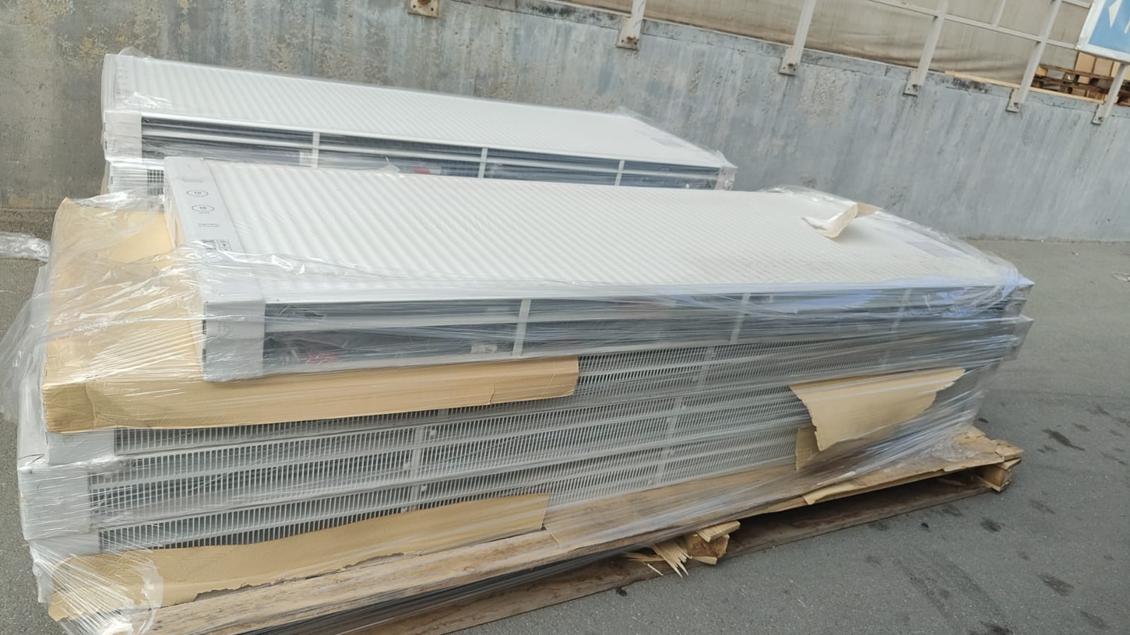 картинка Стальной панельный радиатор PRADO Classic 33-900 А-Технология