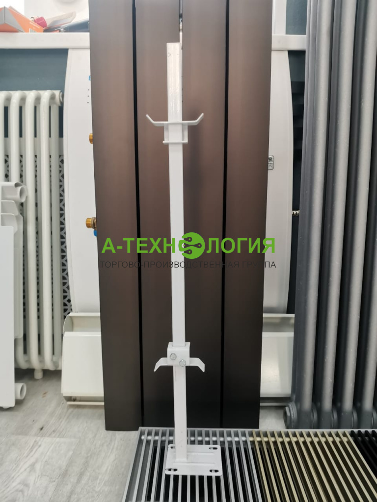 Напольный кронштейн